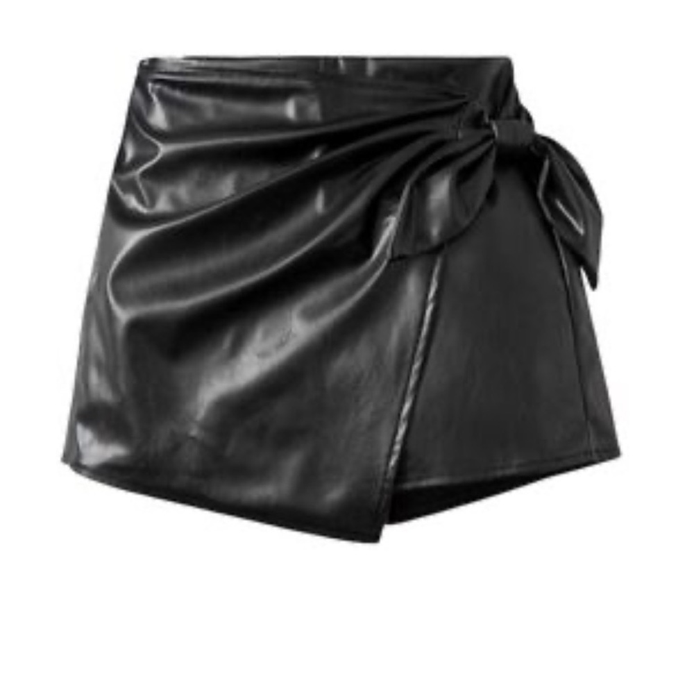 Jason Wu - NWT women’s black faux leather mini skirt Wrap tie side closure SZ M
